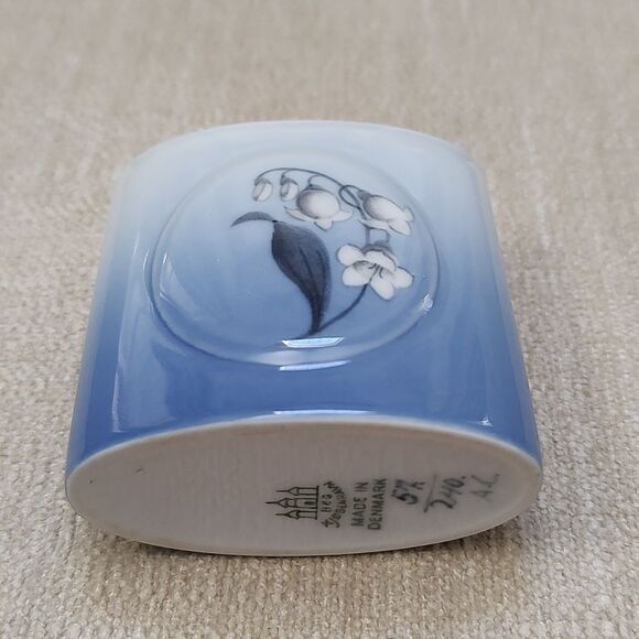 Bing & Grondahl Vintage Porcelain Lily of the Valley Cigarette Holder Denmark - Picture 7 of 8